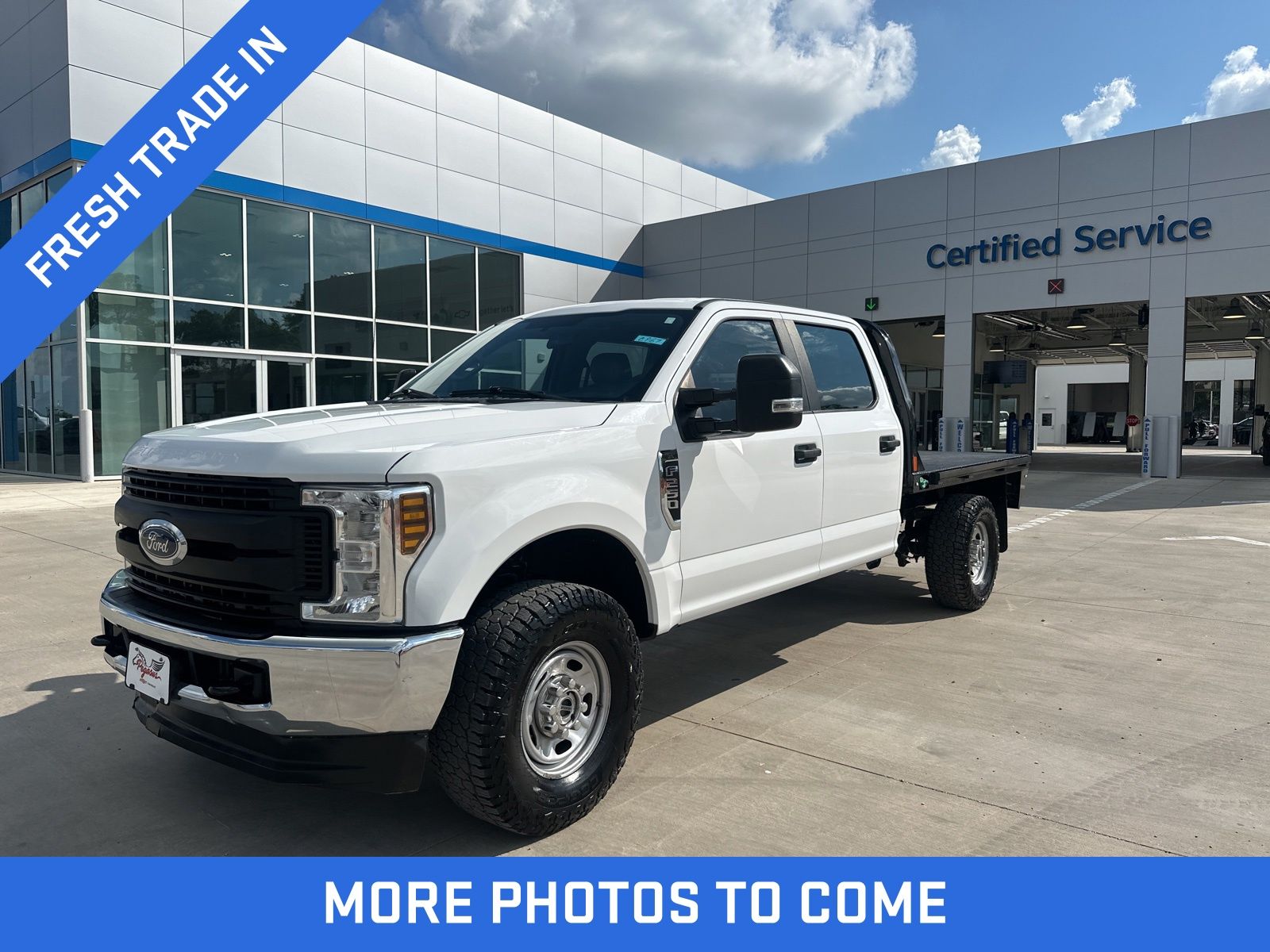 Oxford White 2019 Ford F-250 Super Duty XL Crew Cab 4WD Pickup Truck Four-Wheel Drive 6-Speed Automatic