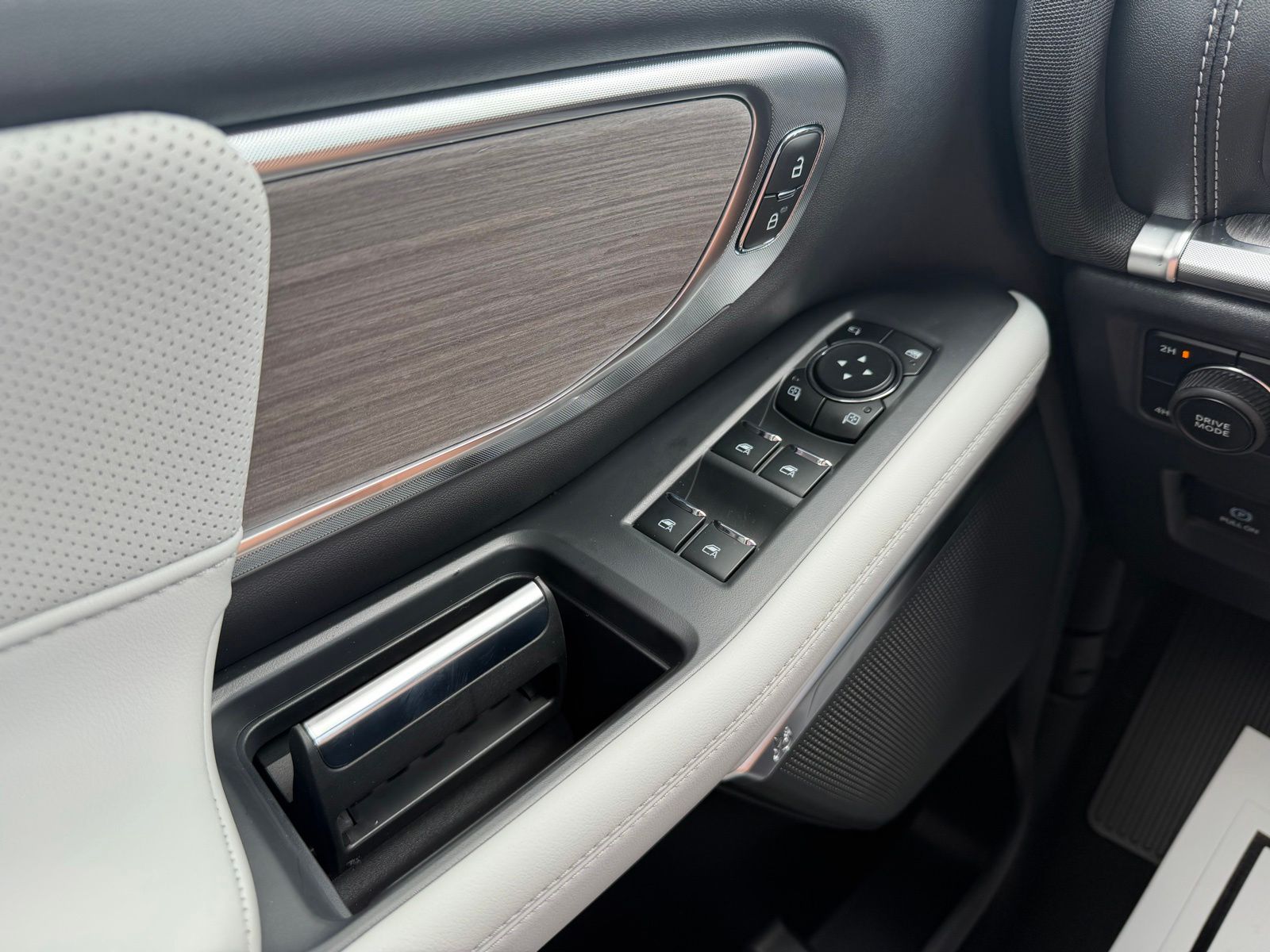 2026 Ford Expedition image 23