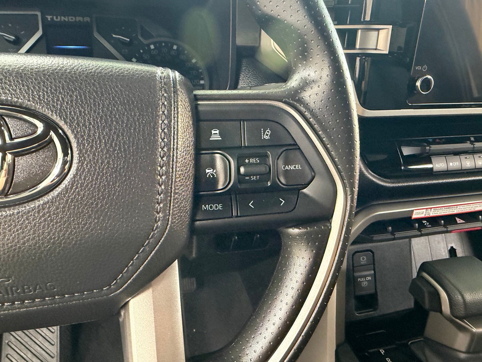 Used 2025 White Toyota SR5 image 16