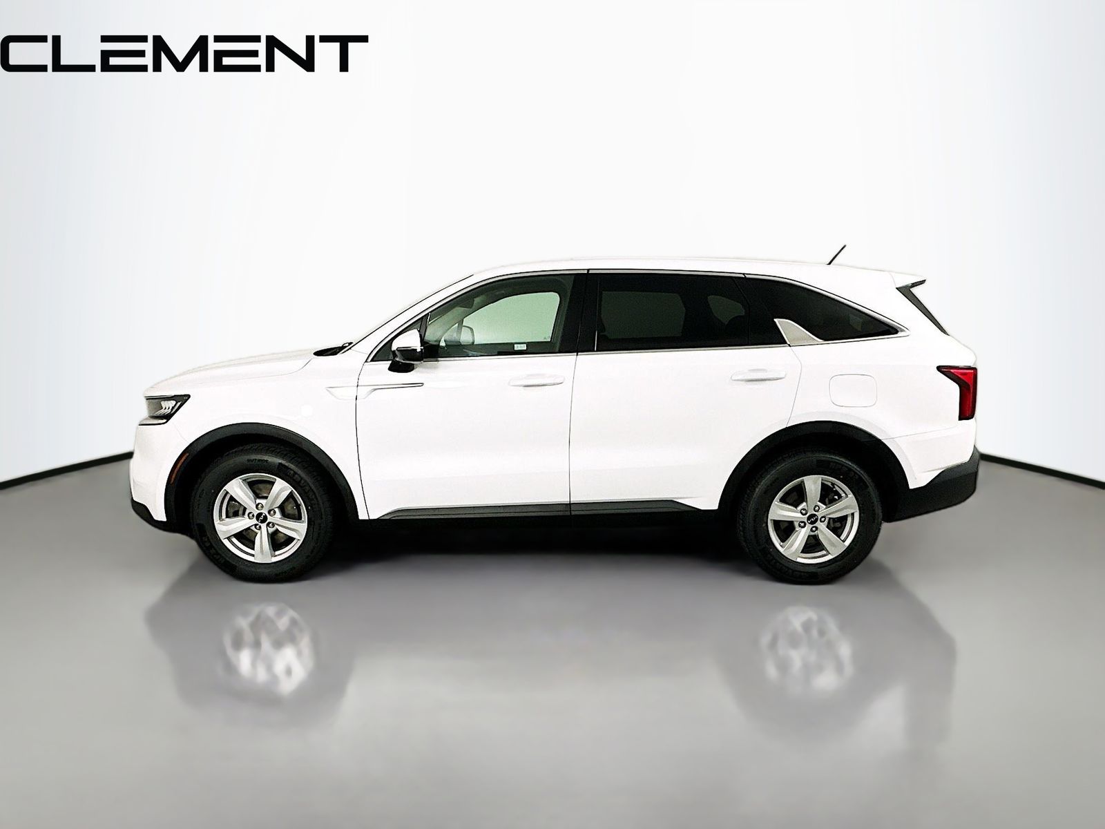 used 2023 Kia Sorento car, priced at $19,392