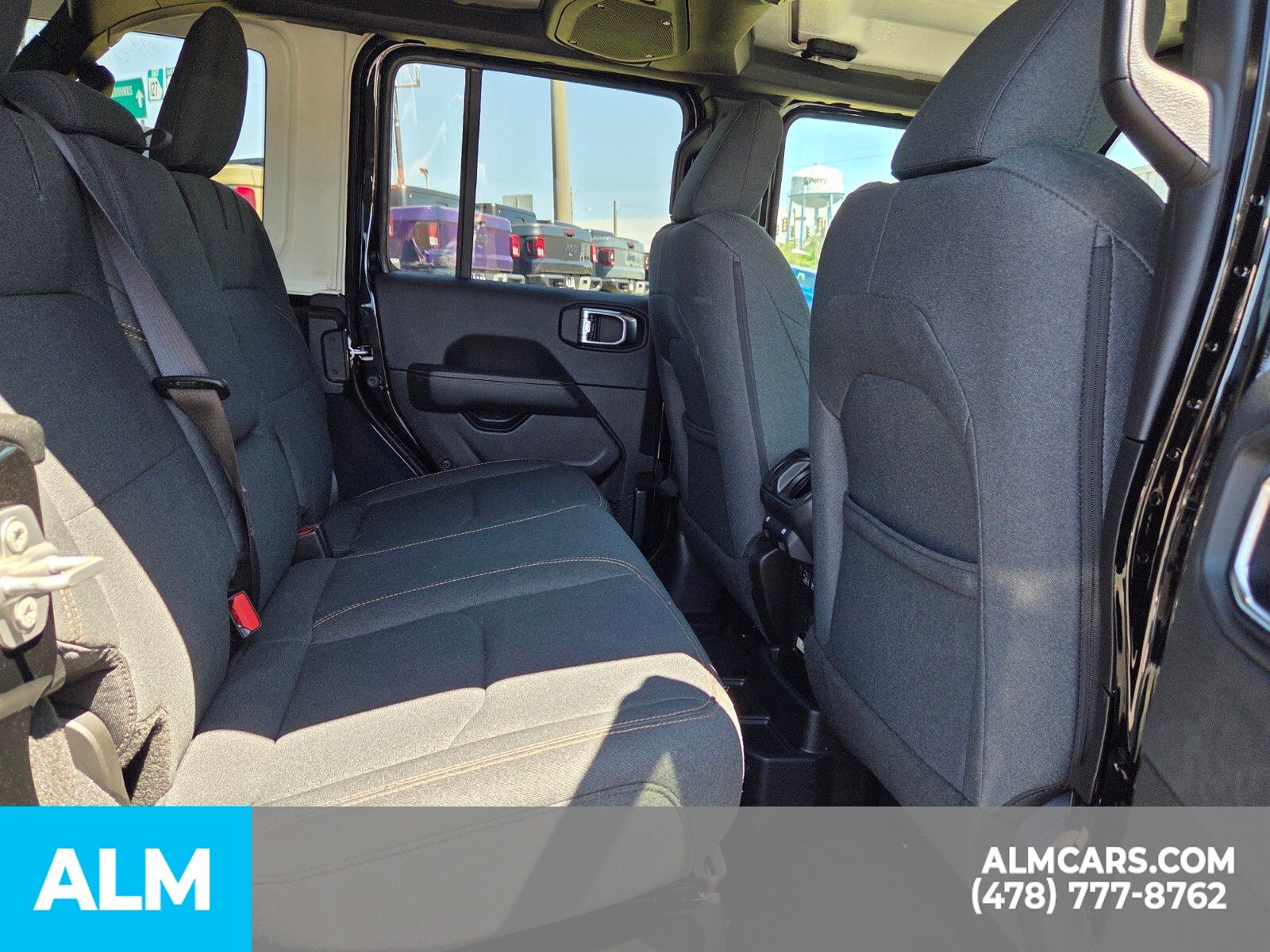 Used 2025 Black Jeep Sahara 4xe image 18