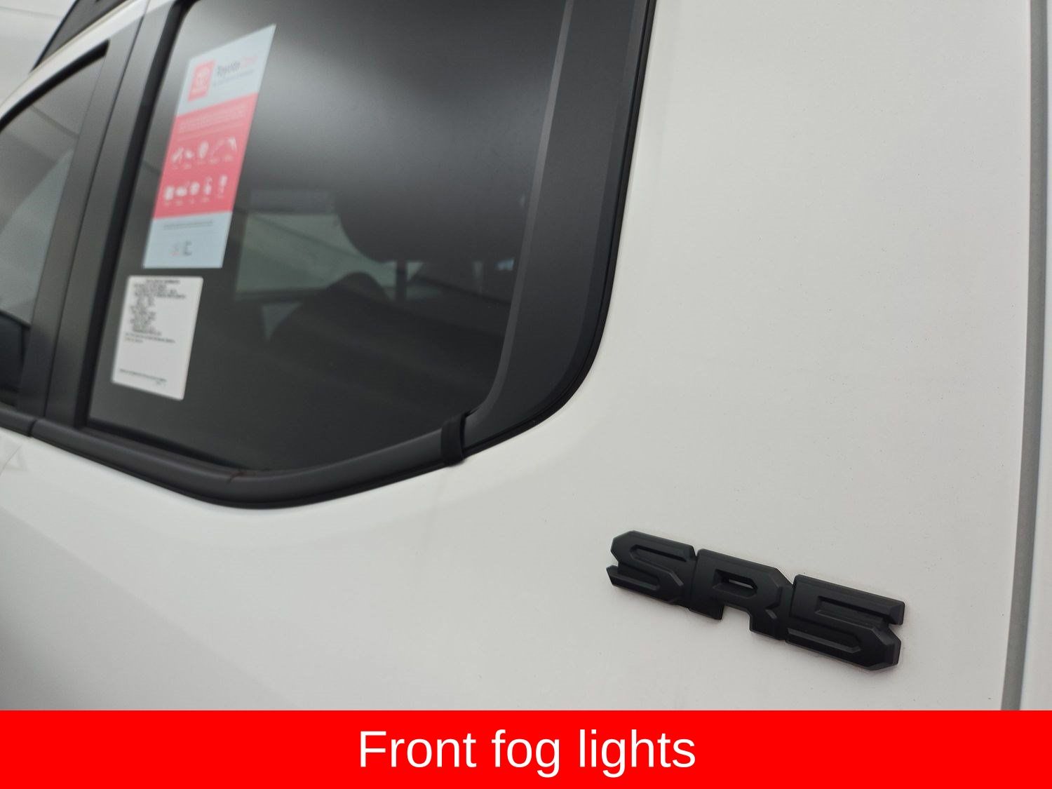 2025 Toyota Tacoma SR5 - Photo 28