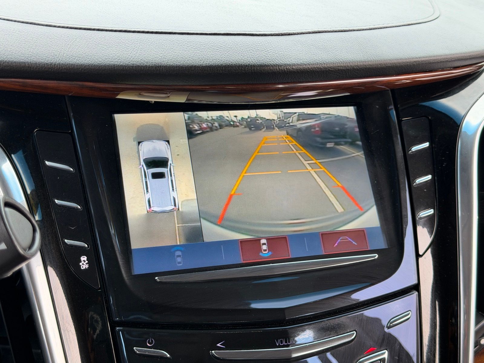 Used 2017 Radiant Silver Metallic Cadillac Luxury image 31