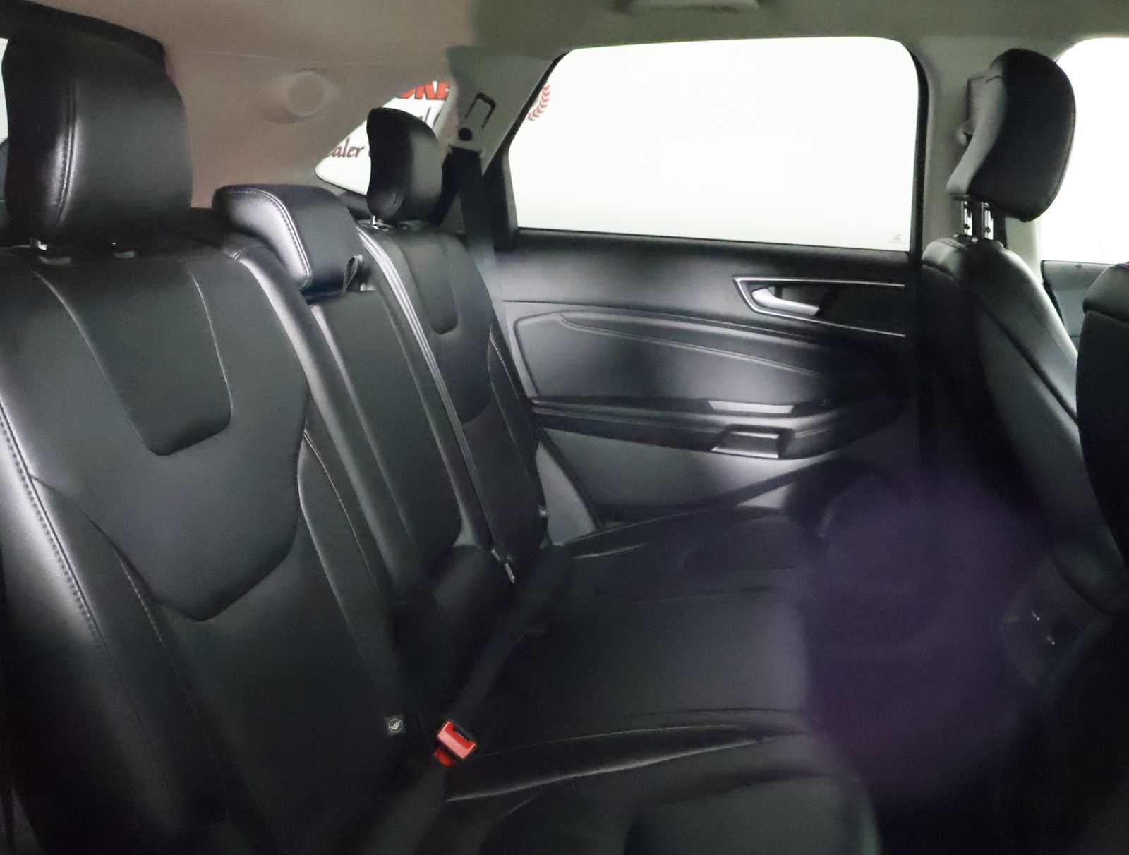 2022 Ford Edge Titanium photo