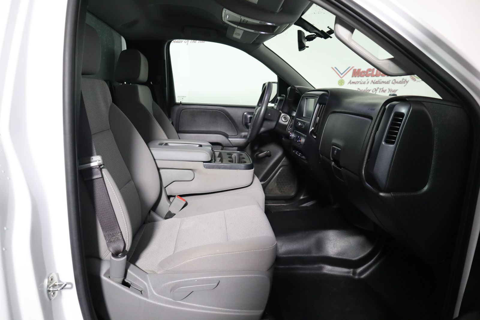 2017 Chevrolet Silverado 1500 WT photo