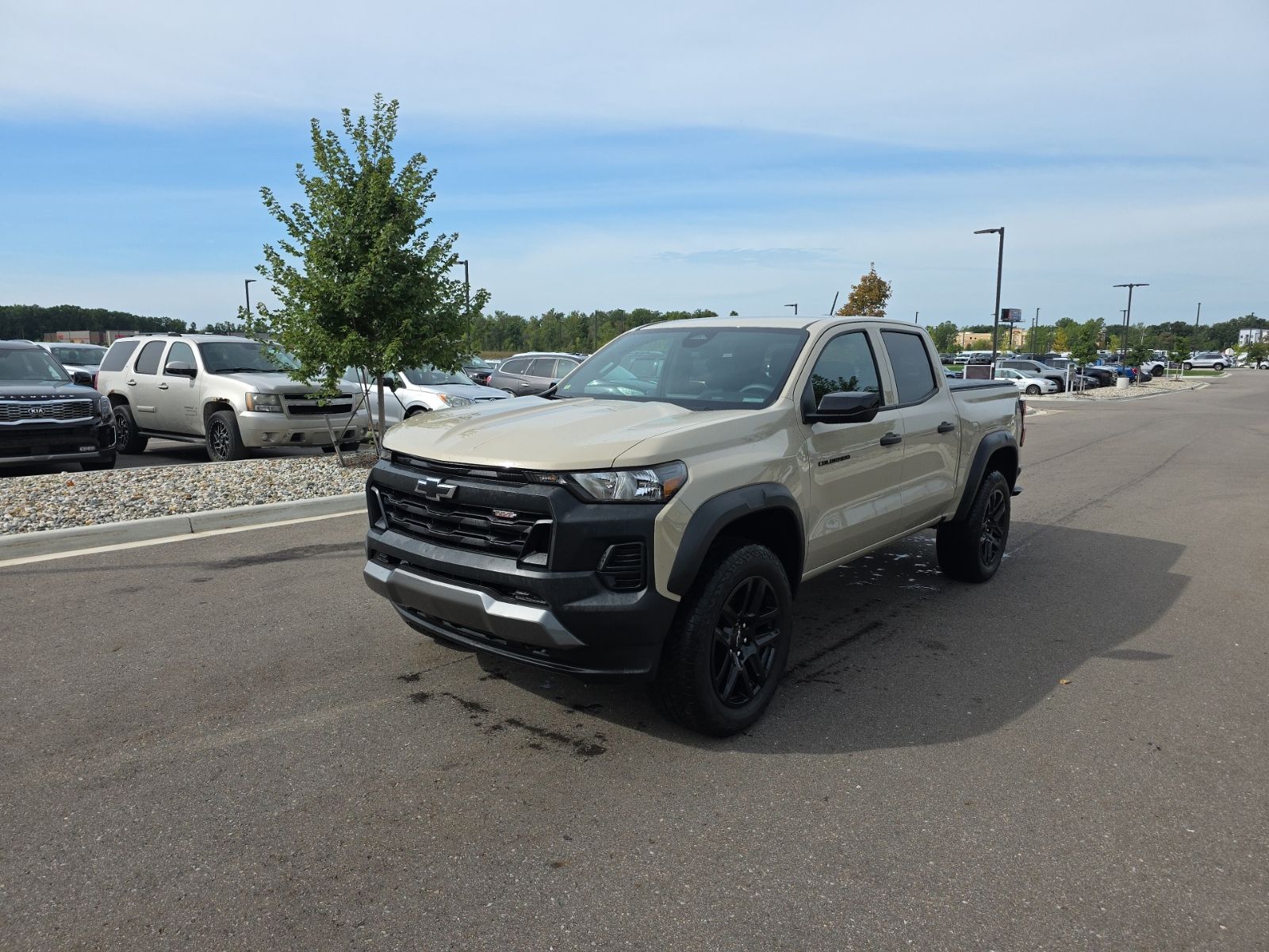 Sand Dune Metallic 2024 Chevrolet Colorado Pickup Truck Four-Wheel Drive 8-Speed Automatic