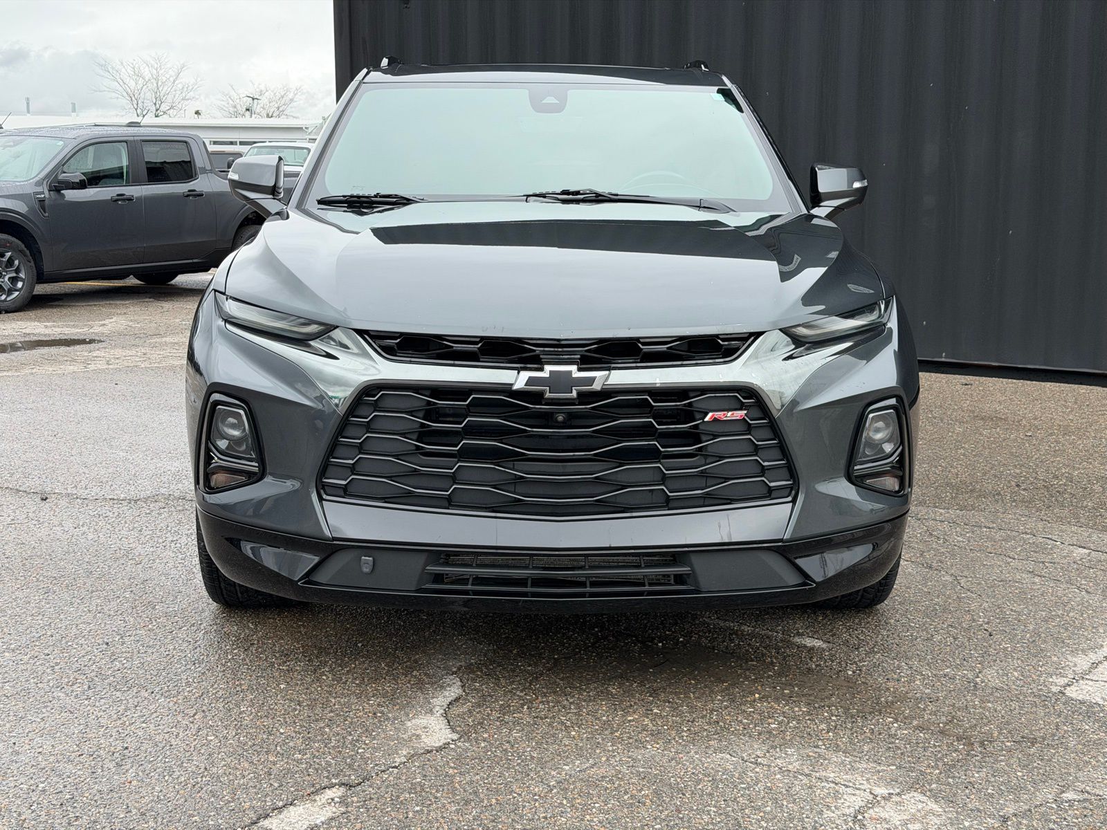 View vehicle photo 2