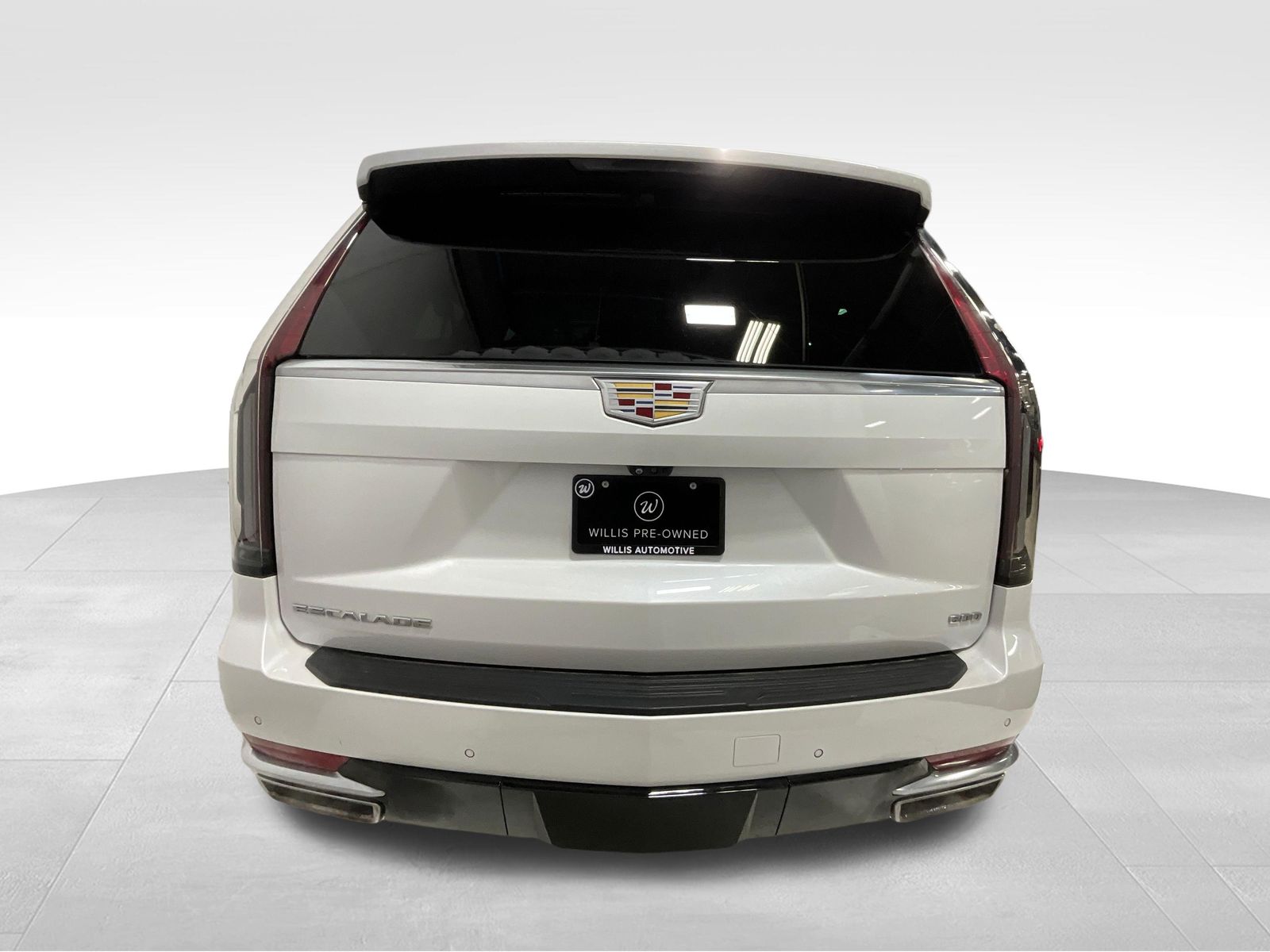 View vehicle photo 4