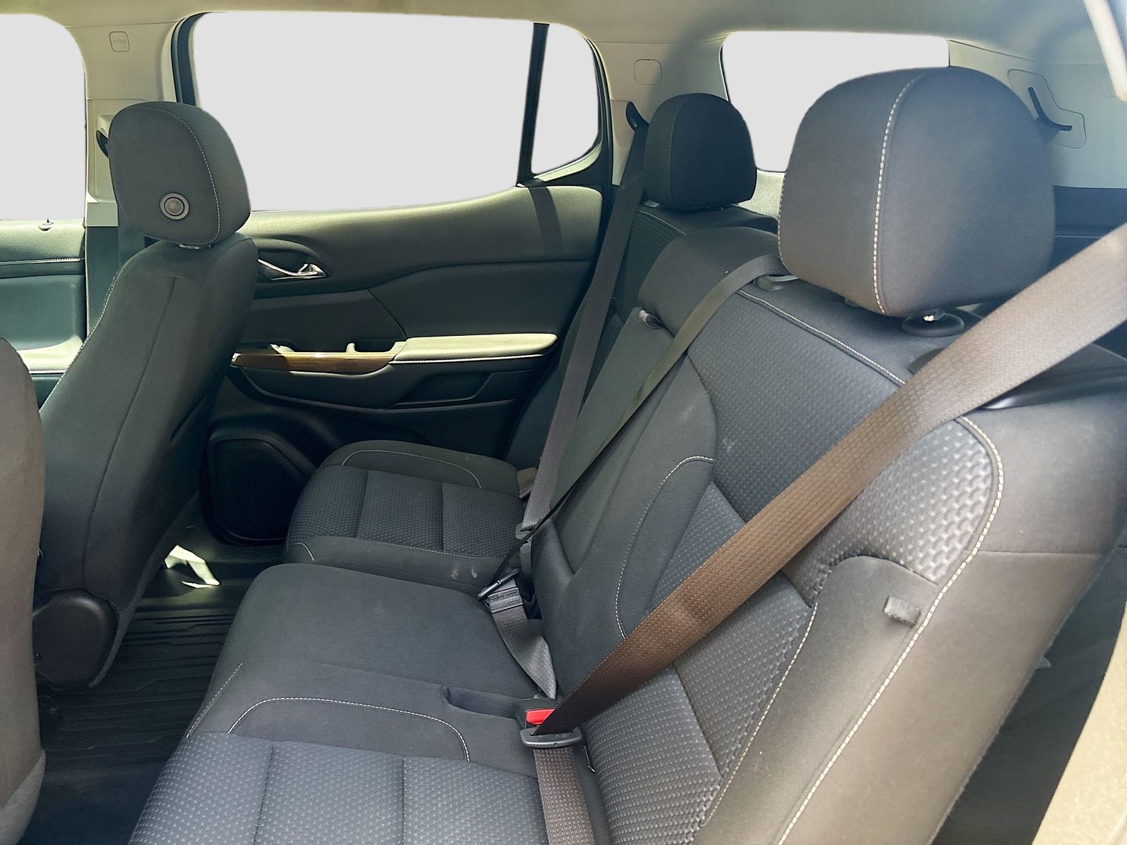 Used 2023 Black GMC SLE image 25