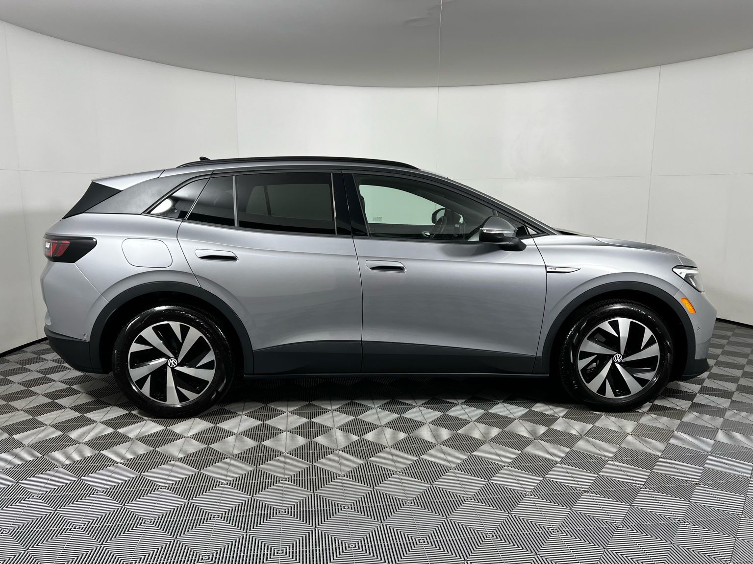 Thumbnail: 2025 Volkswagen ID.4 - 4