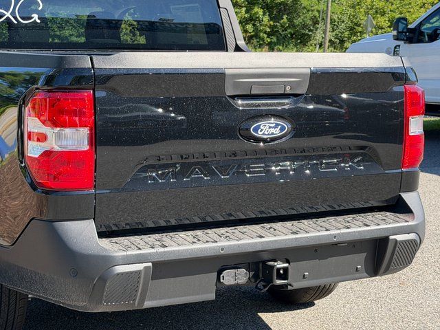 New 2026 Shadow Black Ford XLT image 13