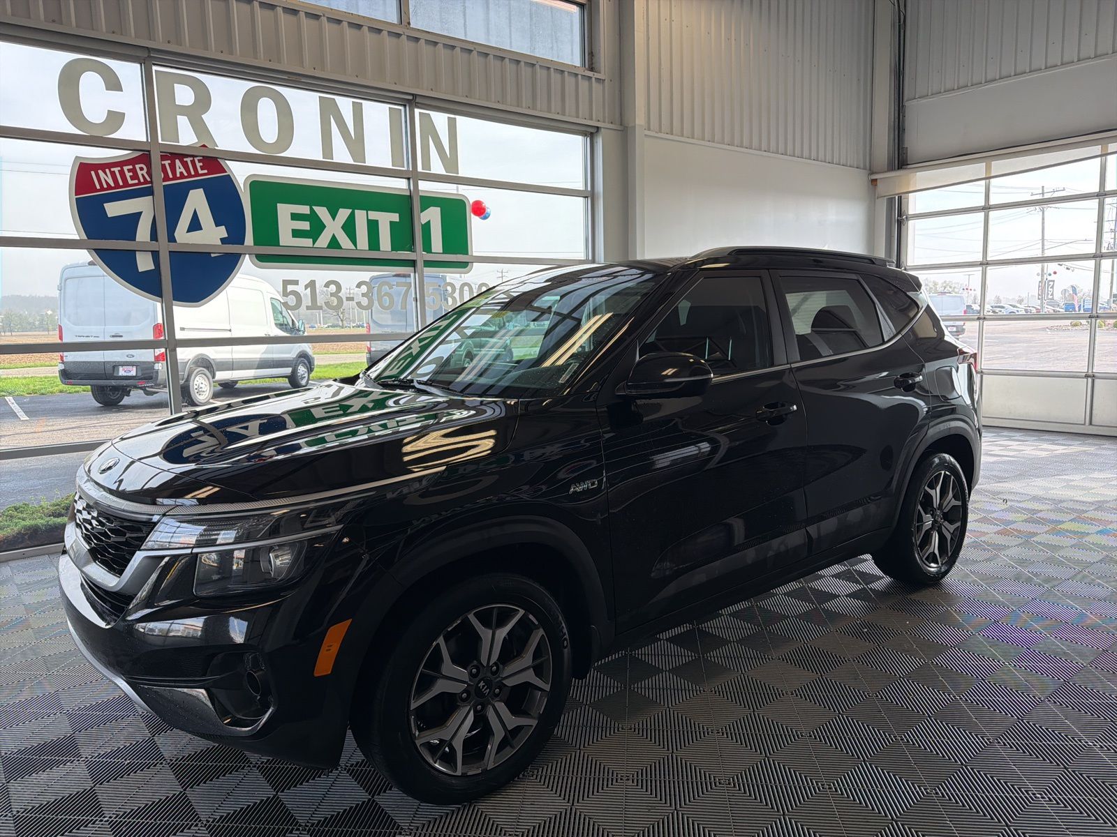 View vehicle photo 3