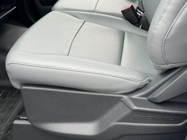 New 2026 Oxford White Ford XL image 15