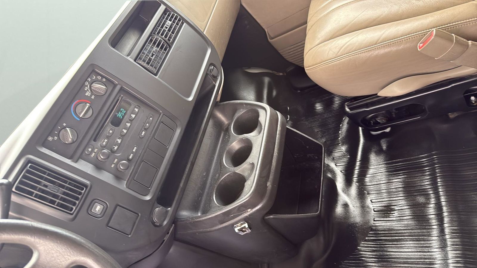 Used Car 2005 Chevrolet Express Van G1500  Base For Sale Under $12,000 In Austin, Texas