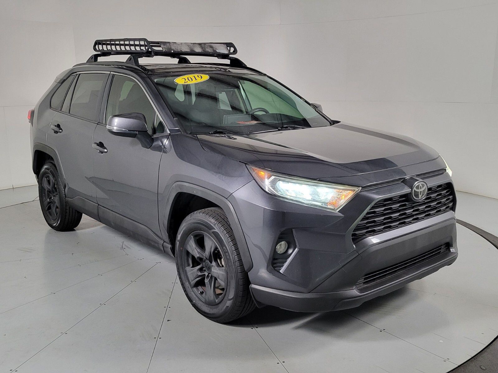 2019 Toyota RAV4 XLE 2