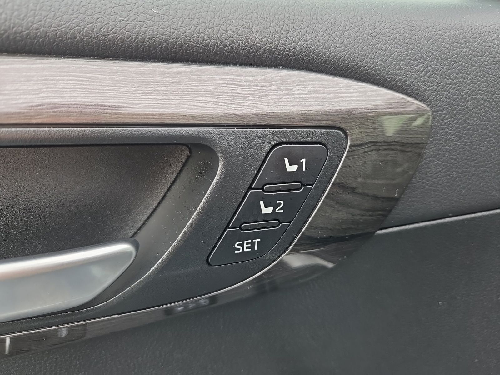 used 2024 Toyota Highlander Hybrid car, priced at $48,430