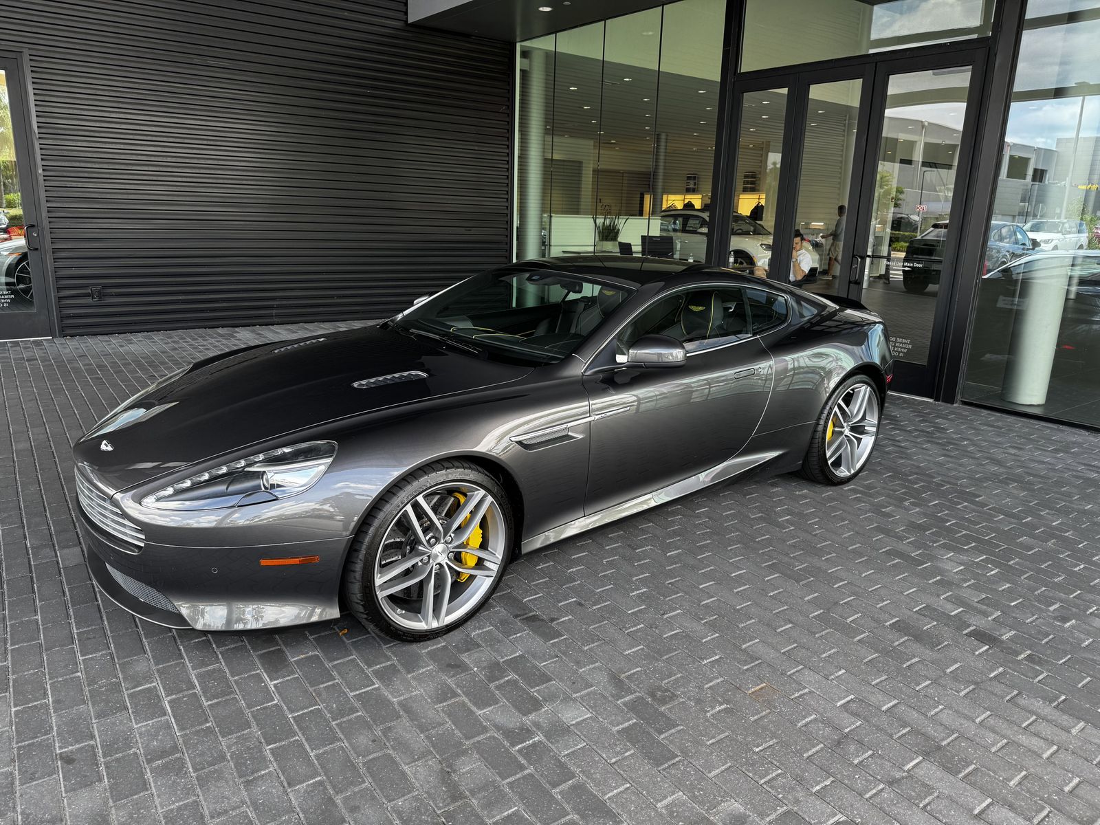 Gray Bull 2014 Aston Martin DB9 Coupe RWD Coupe Rear-Wheel Drive 6-Speed Automatic