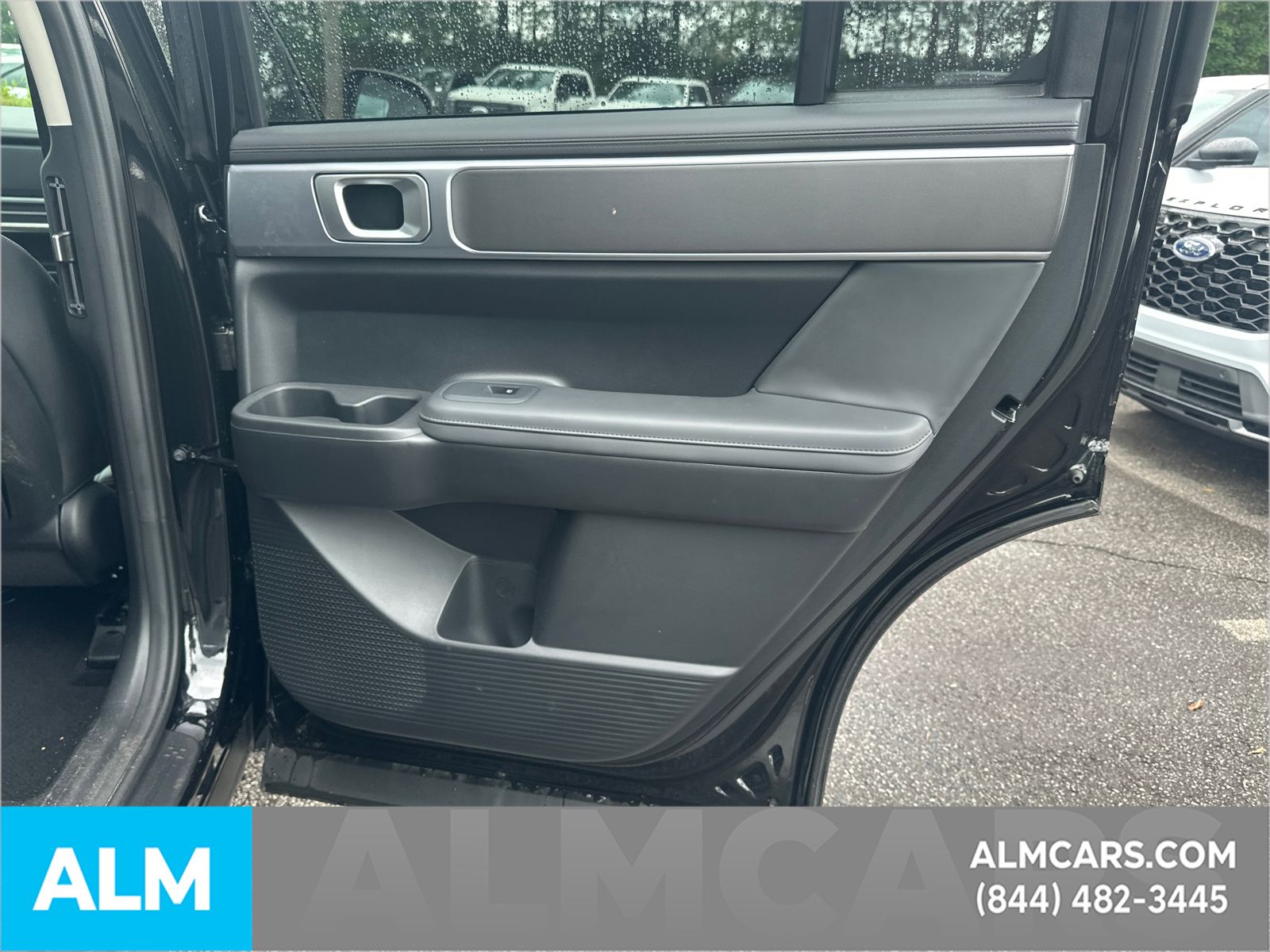 Used 2025 Black Hyundai SEL image 18