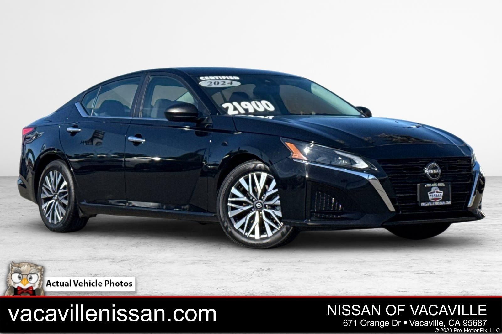 Super Black Clearcoat 2024 Nissan Altima Sedan Front-Wheel Drive Continuously Variable Transmission