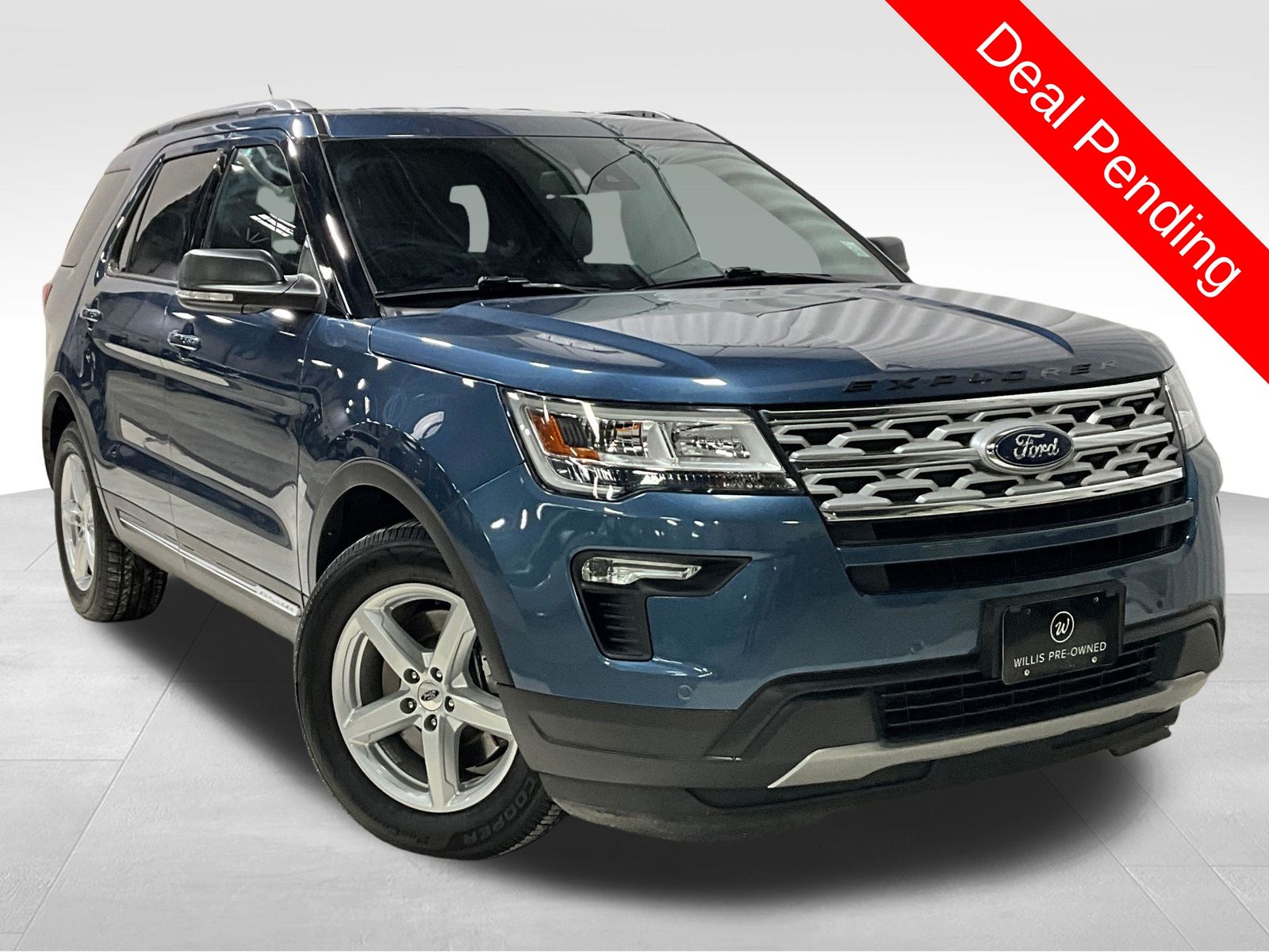 Blue Metallic 2019 Ford Explorer XLT SUV / Crossover Front-Wheel Drive 6-Speed Automatic