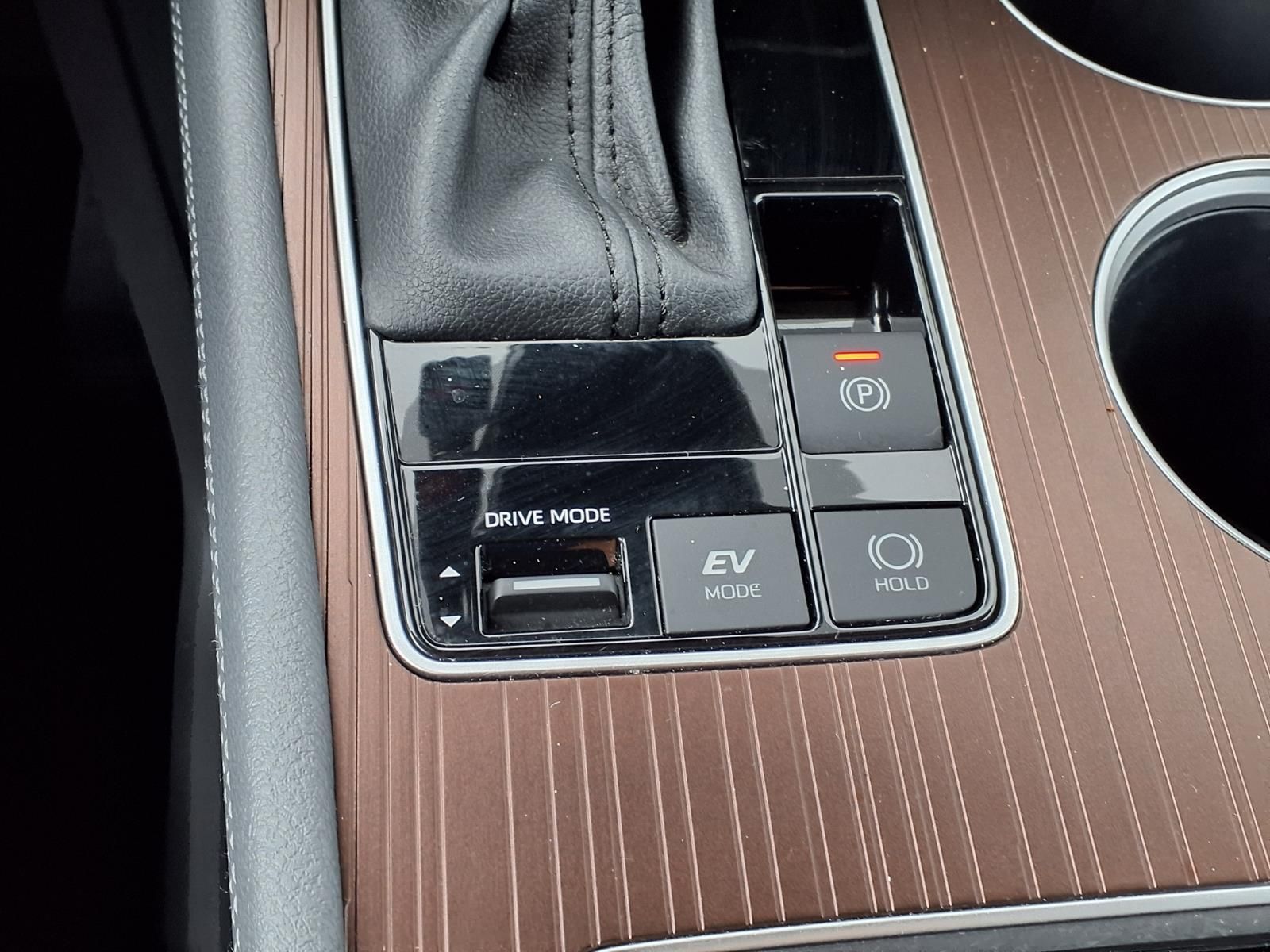 2023 Toyota Sienna LE Gray at Westside Lexus