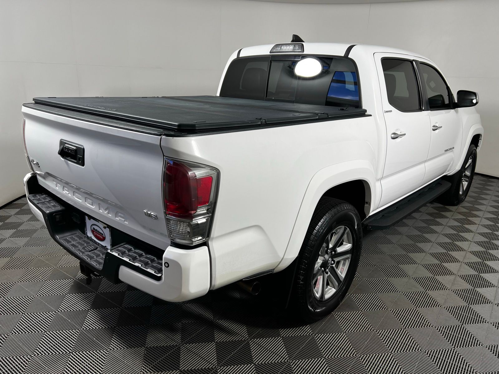 2017 Toyota Tacoma Limited 5