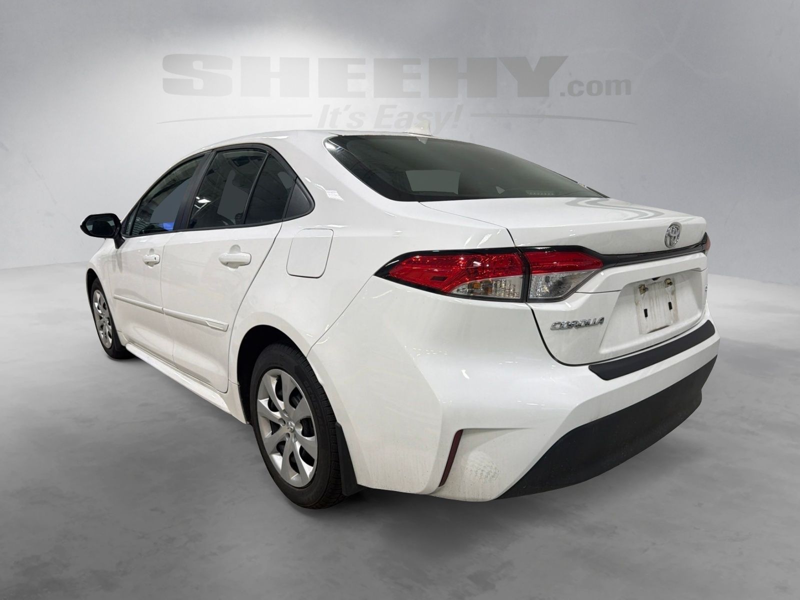 View vehicle photo 4