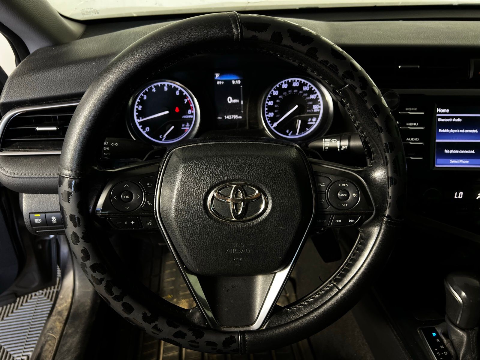 Thumbnail: 2020 Toyota Camry - 9