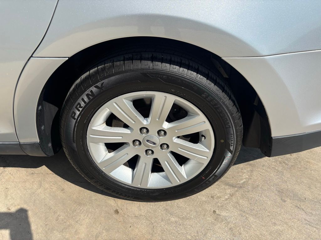 Used Car 2010 Ford Taurus  Se For Sale Under $10,000 In Austin, Texas