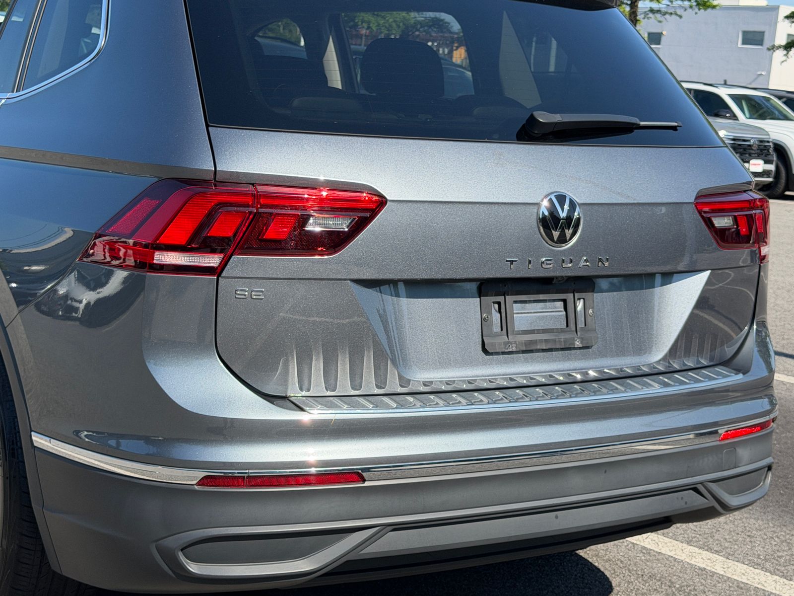 Used 2023 Gray Volkswagen 2.0T SE image 39