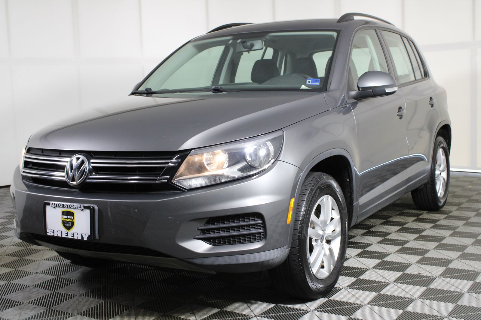Used 2015 Gray Volkswagen S image 32