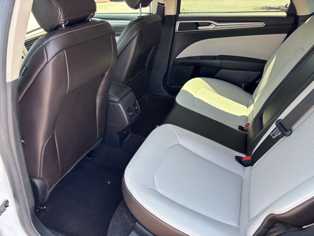 Used Car 2020 Ford Fusion  Se For Sale Under $15,000 In Austin, Texas