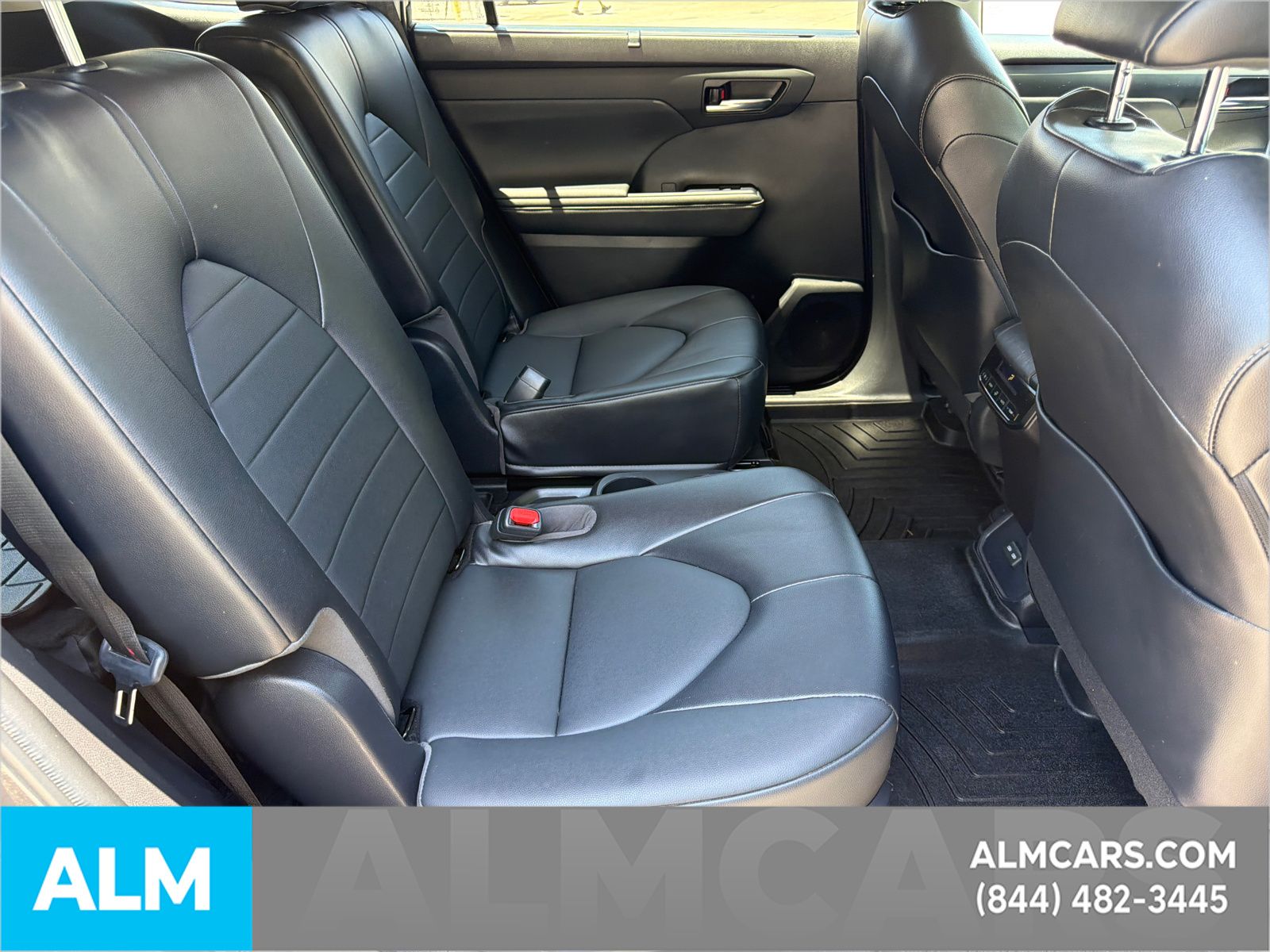 Used 2022 Gray Toyota XLE image 17