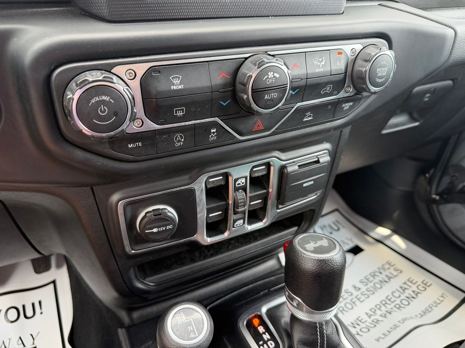 2021 Jeep Wrangler image 20
