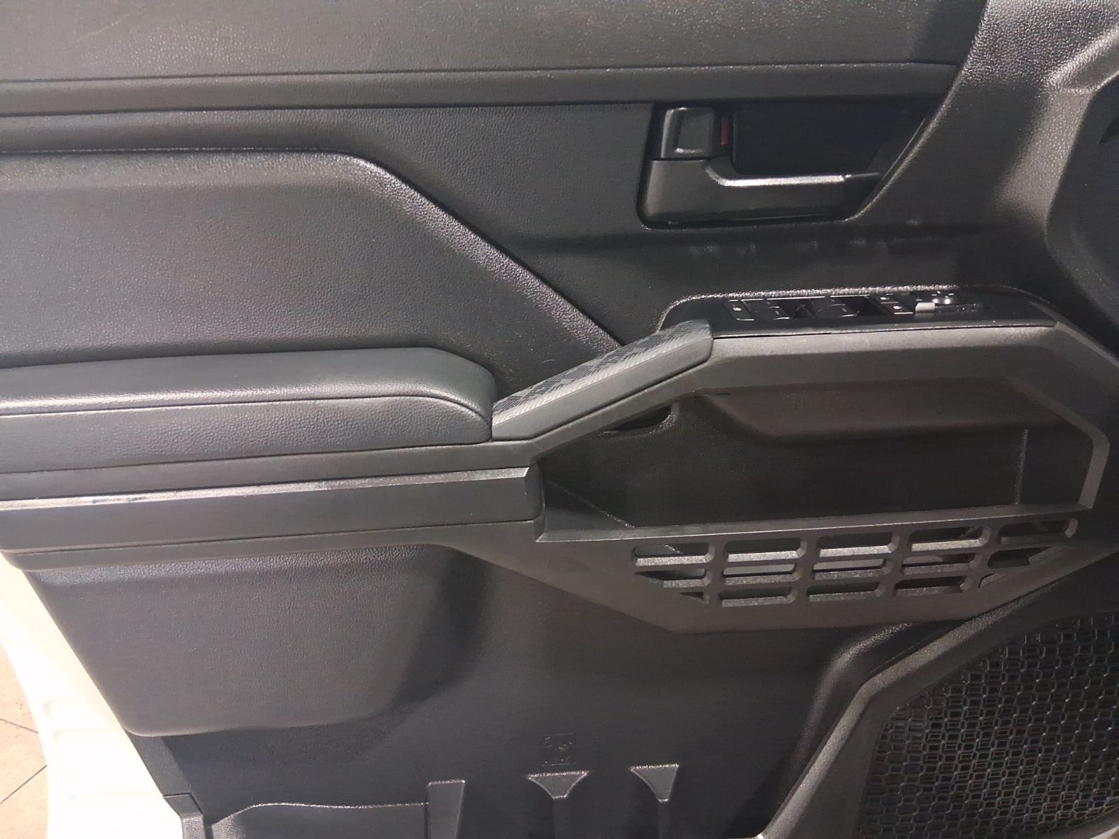 Used Car 2025 Toyota Tacoma  Sr For Sale Under $35,000 In Austin, Texas