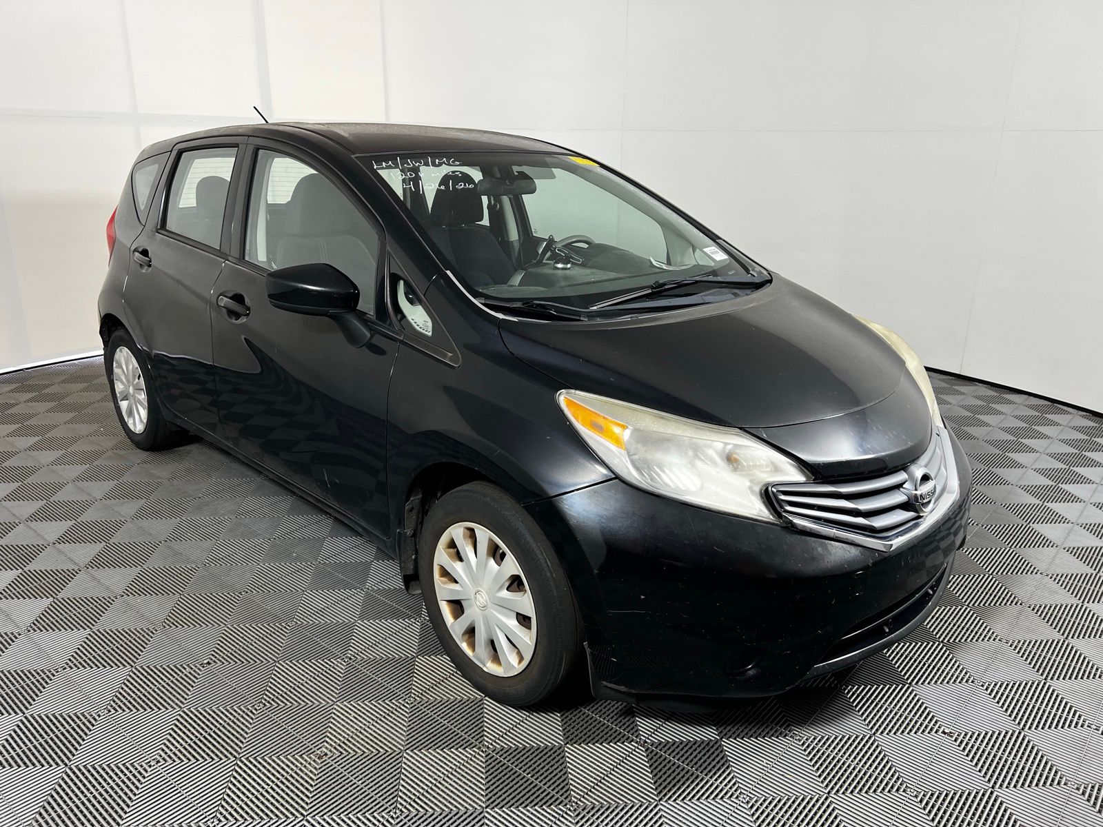 Thumbnail: 2015 Nissan Versa Note - 3