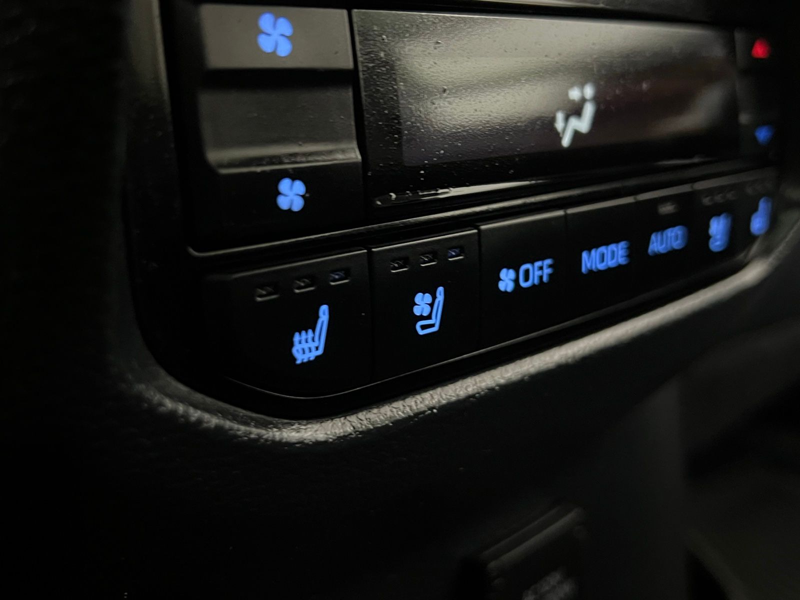 Thumbnail: 2023 Toyota Sequoia - 30