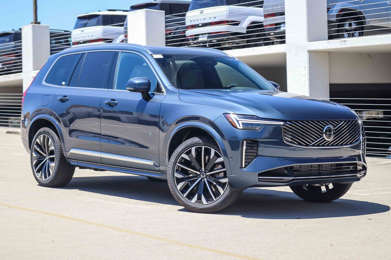 2026 Volvo XC90 Plug-In Hybrid T8 Plus