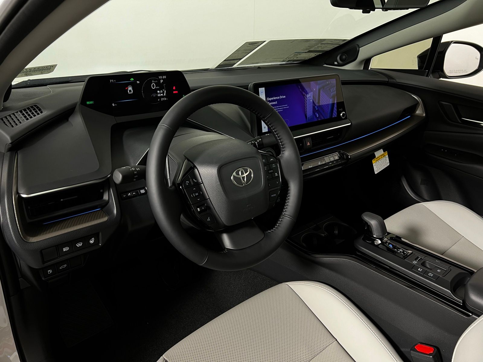 2025 Toyota Prius Limited 9