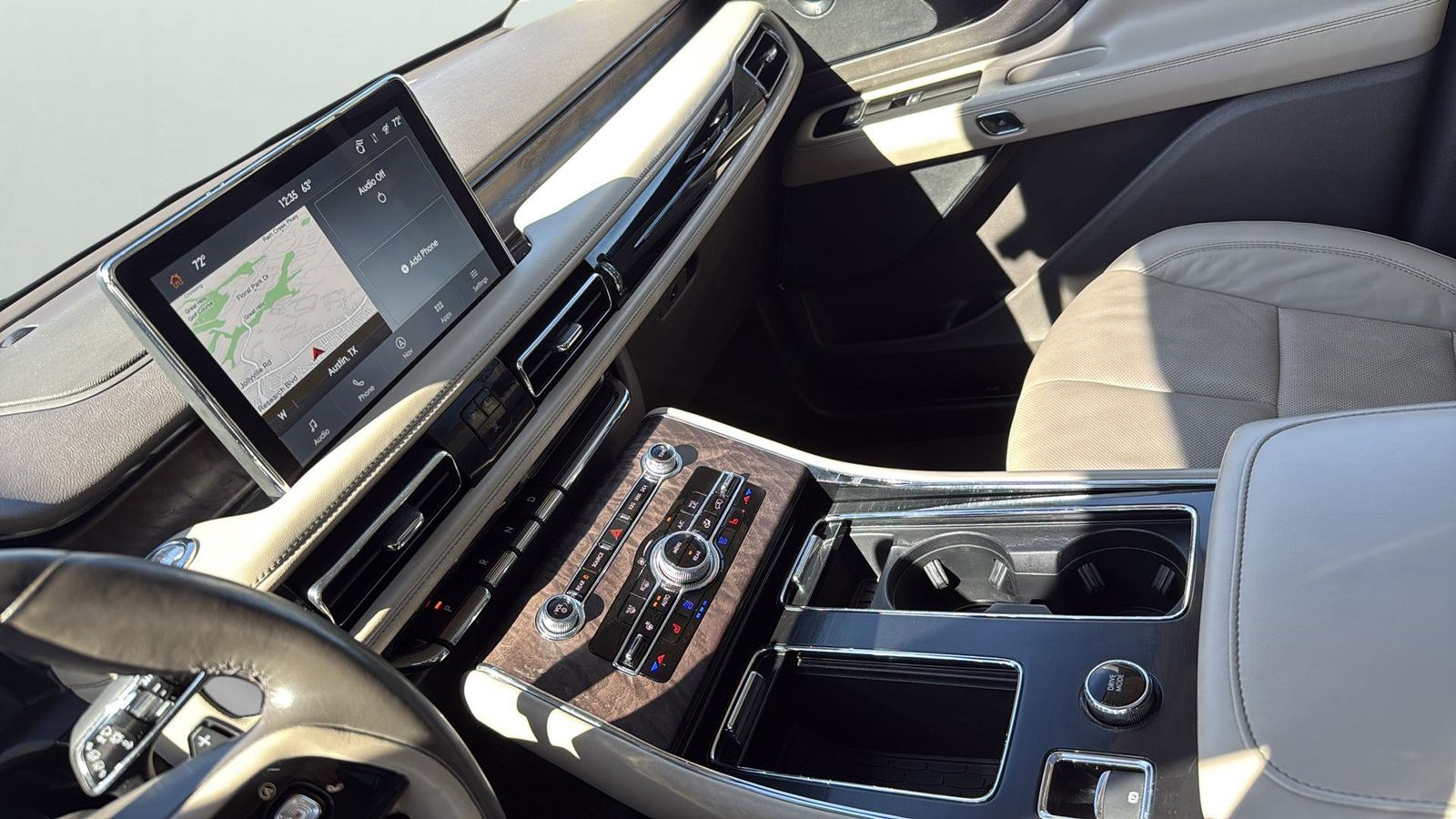 Used Car 2023 Lincoln Aviator  Reserve For Sale Under $50,000 In Austin, Texas