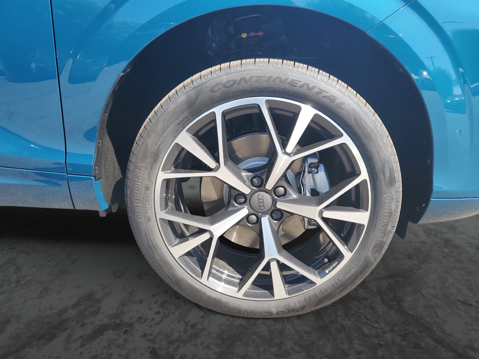 Vehicle photo