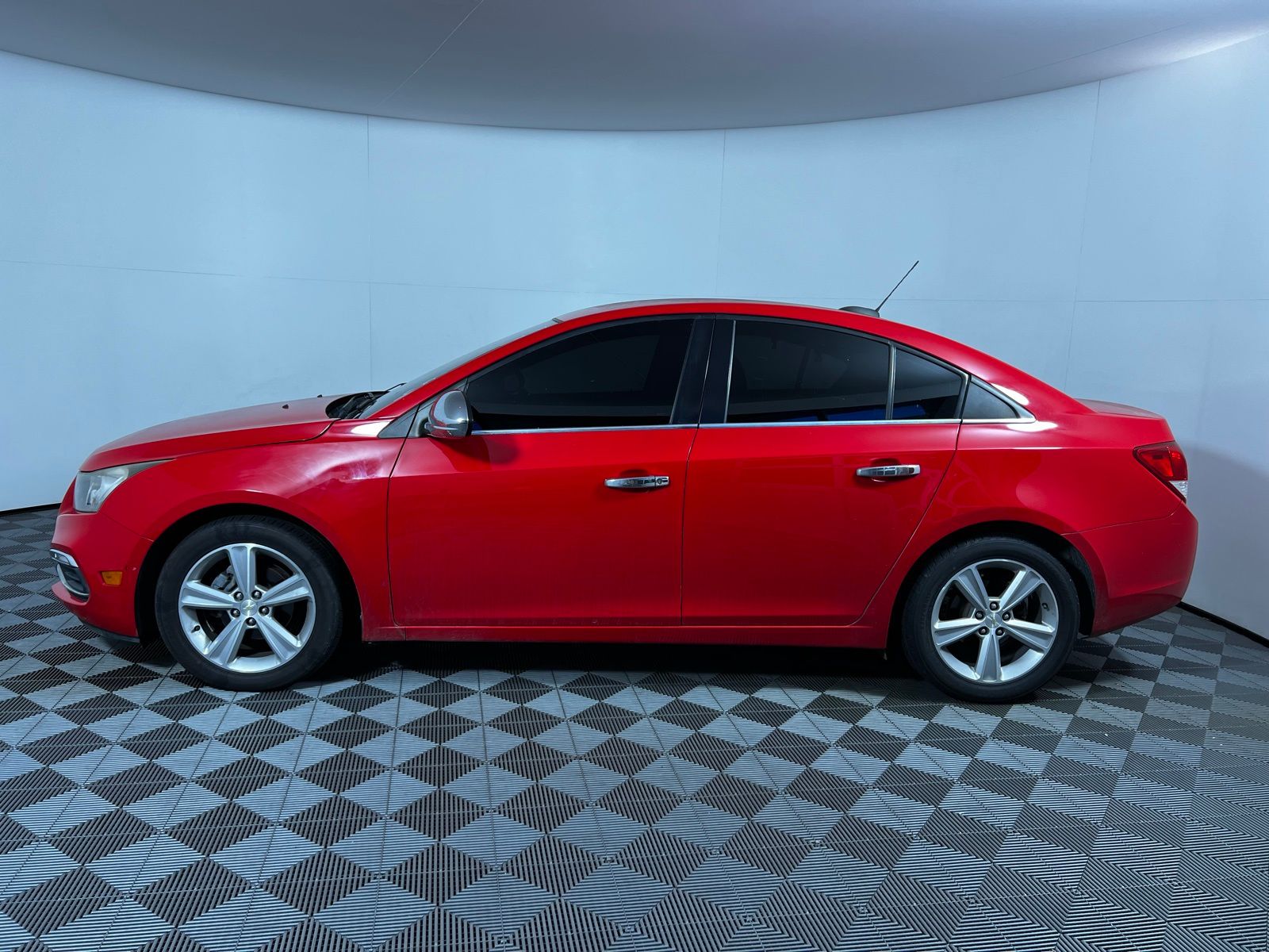 Thumbnail: 2015 Chevrolet Cruze - 8