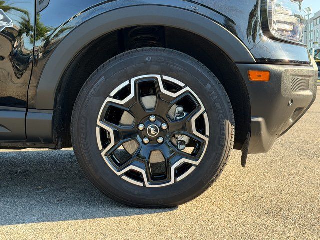 Used 2025 Shadow Black Ford Outer Banks image 12