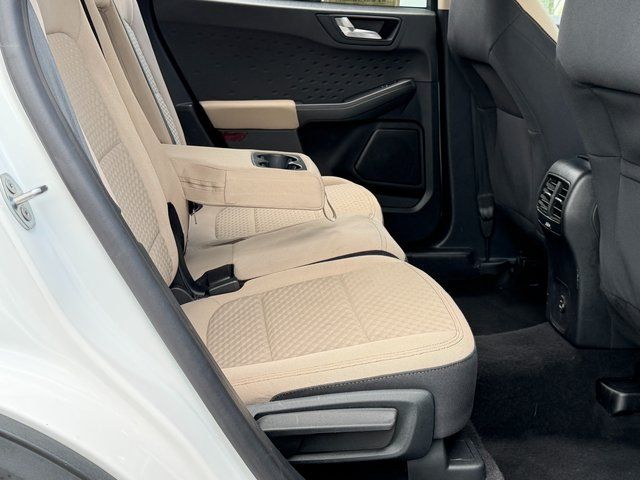 Certified Used 2020 Oxford White Ford SE image 31