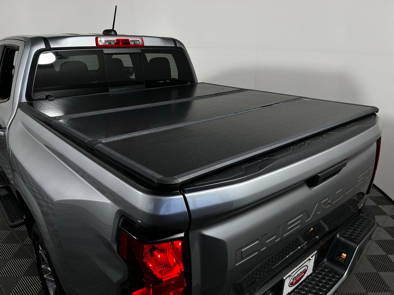 Thumbnail: 2023 Chevrolet Colorado - 24