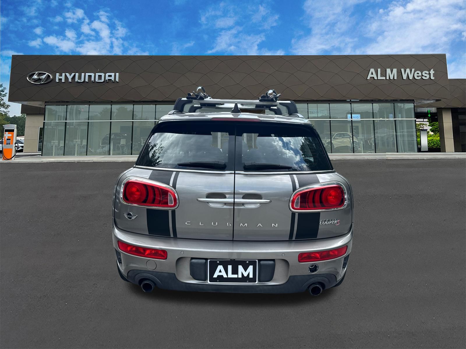 Used 2017 Silver MINI Clubman image 6