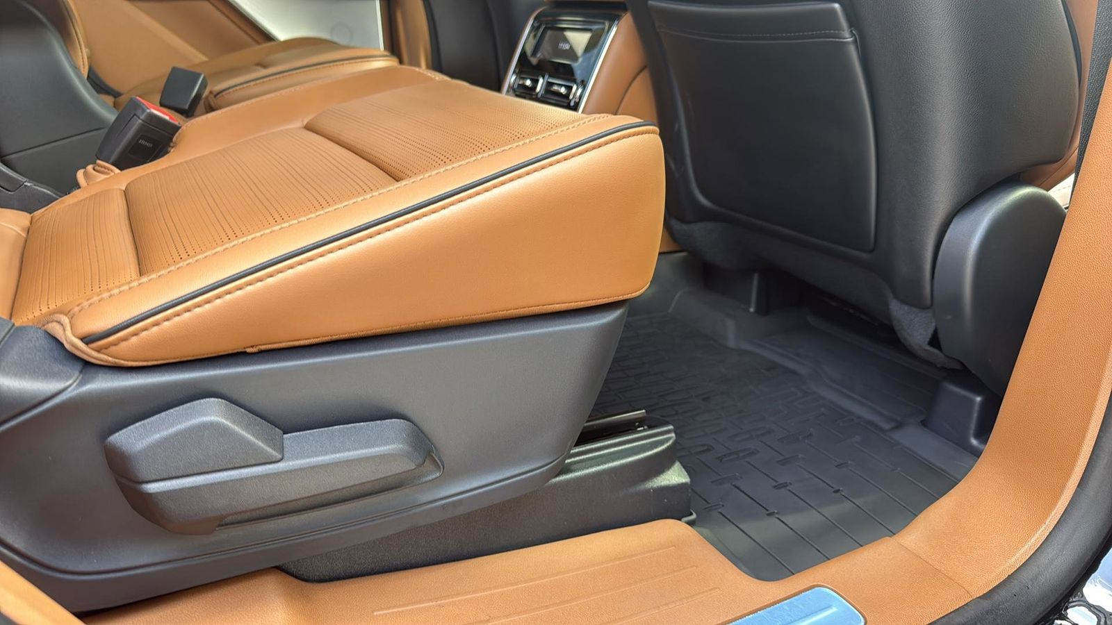Used Car 2025 Lincoln Aviator  Black Label For Sale Under $80,000 In Austin, Texas