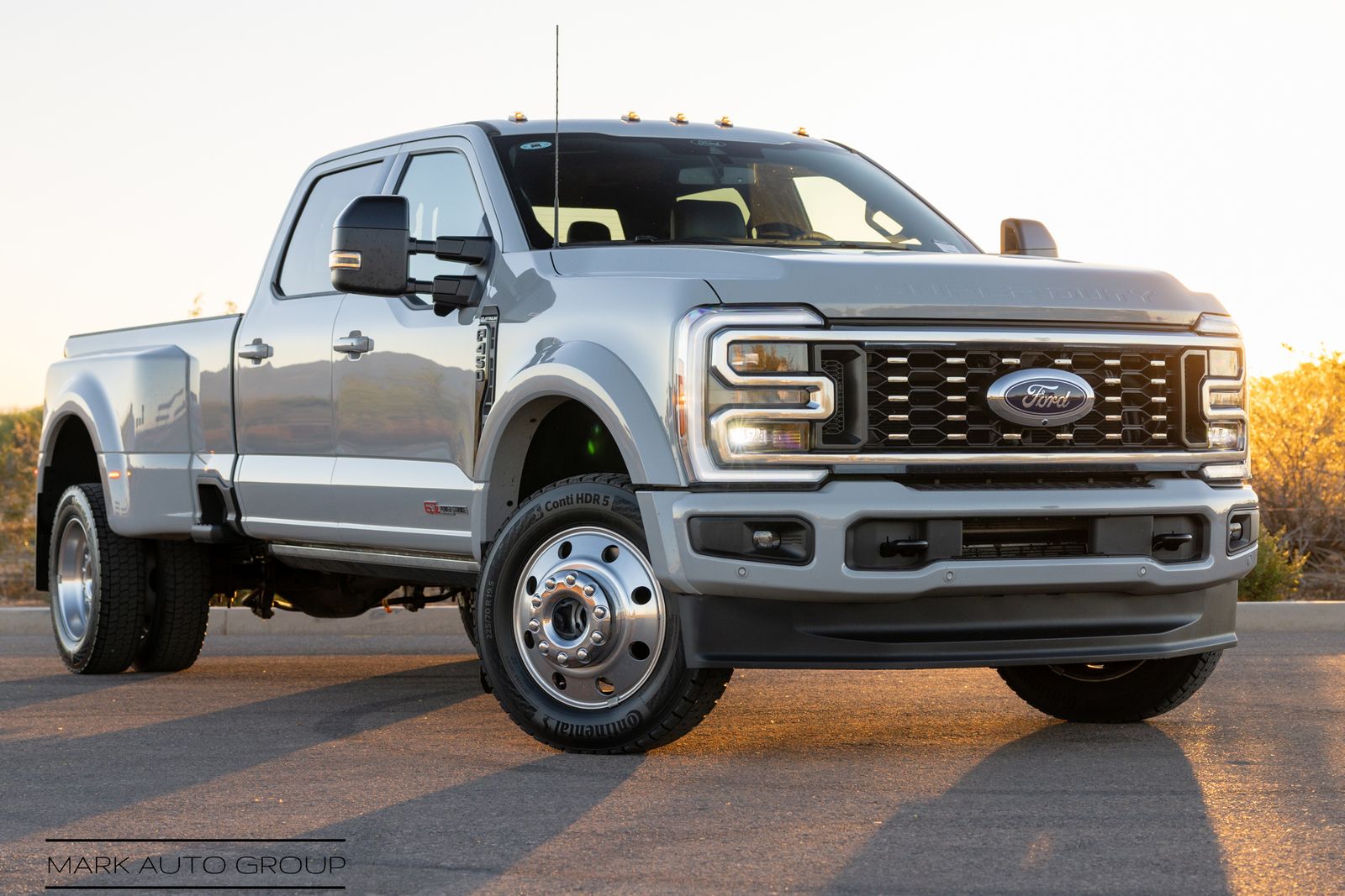 2025 Ford F-450SD Platinum