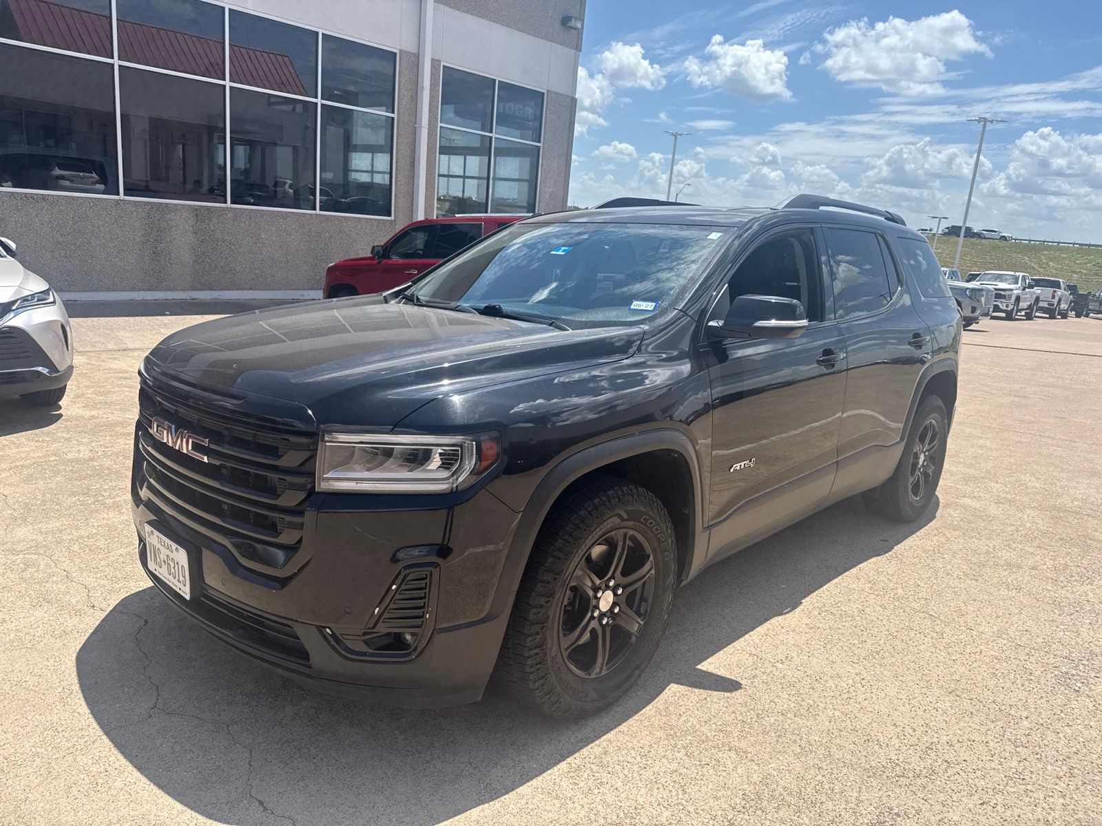 Black (Ebony Twilight Metallic) 2021 GMC Acadia SUV / Crossover Four-Wheel Drive 9-Speed Automatic