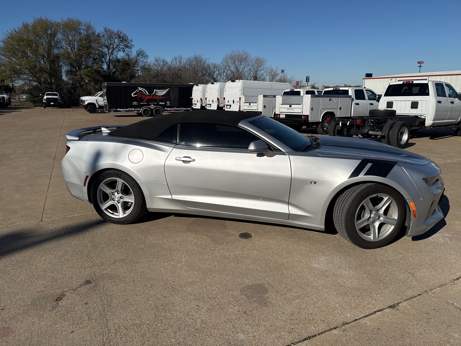 2018 Chevrolet Camaro 1LT 8